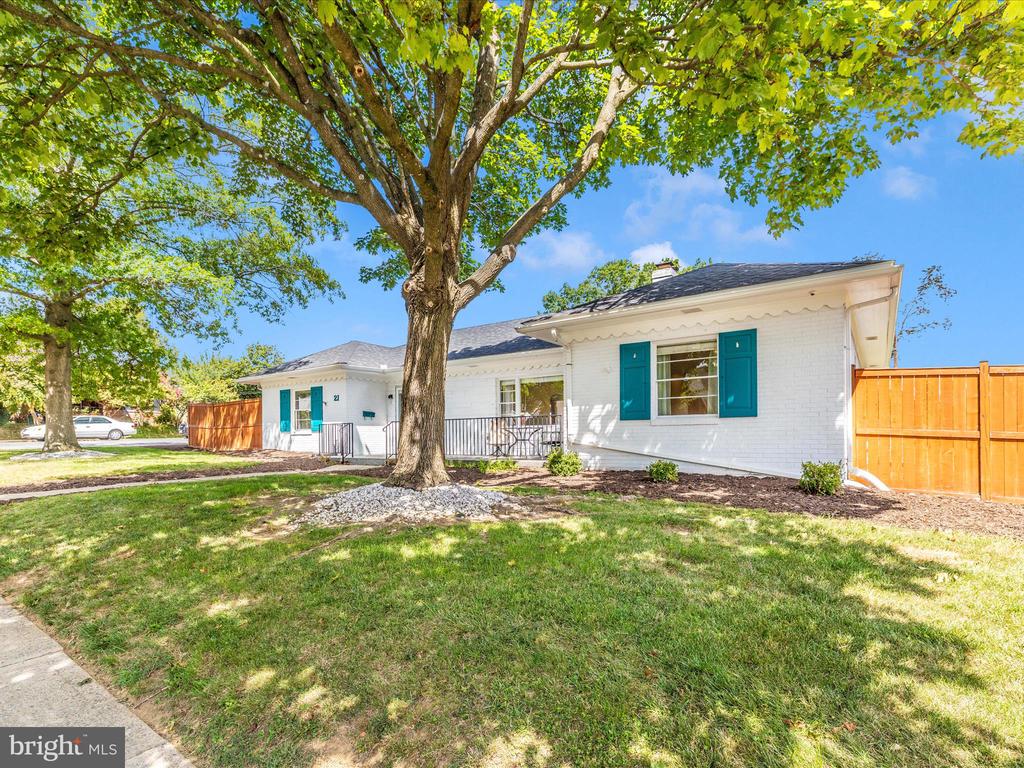 21 Frederick Ave