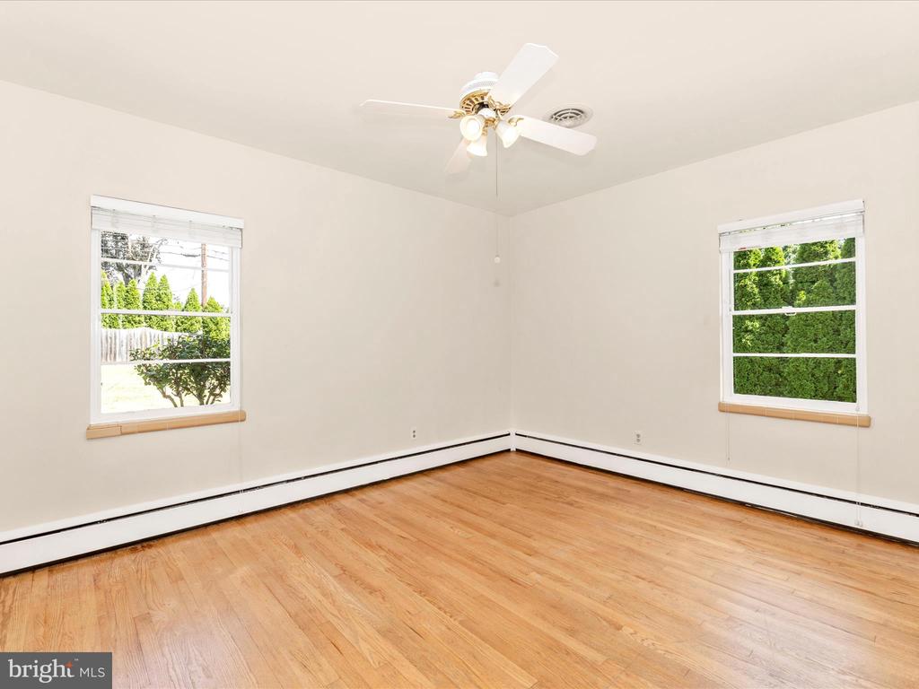 21 Frederick Ave