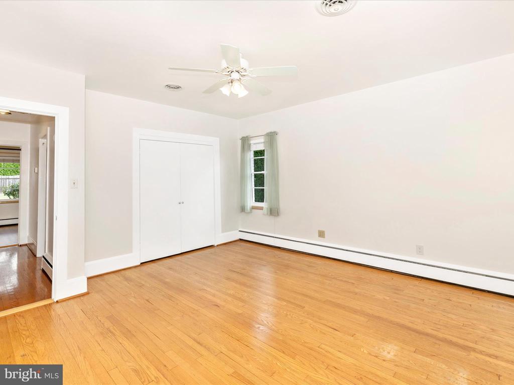 21 Frederick Ave