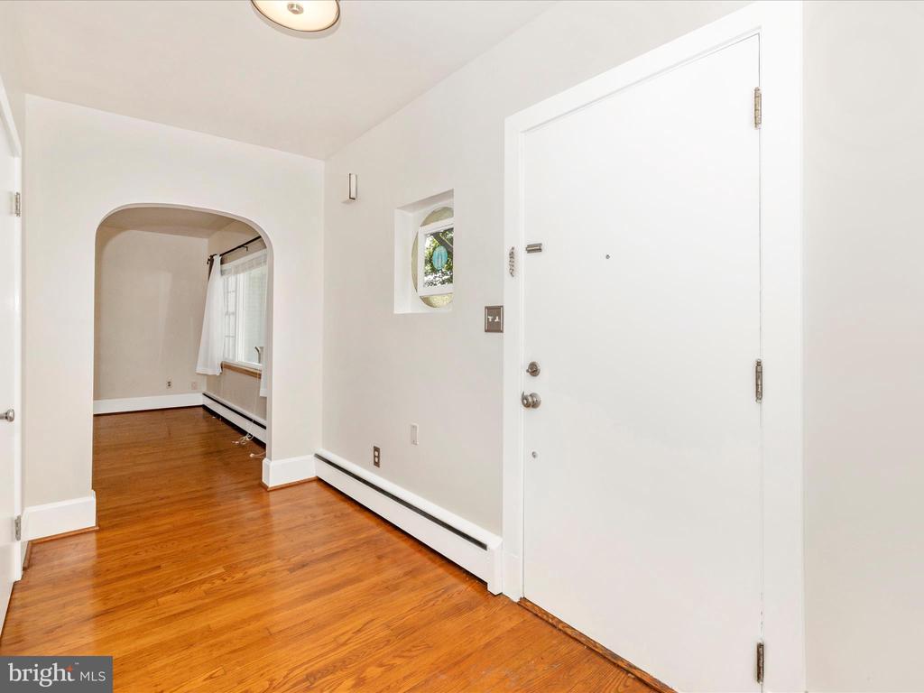21 Frederick Ave