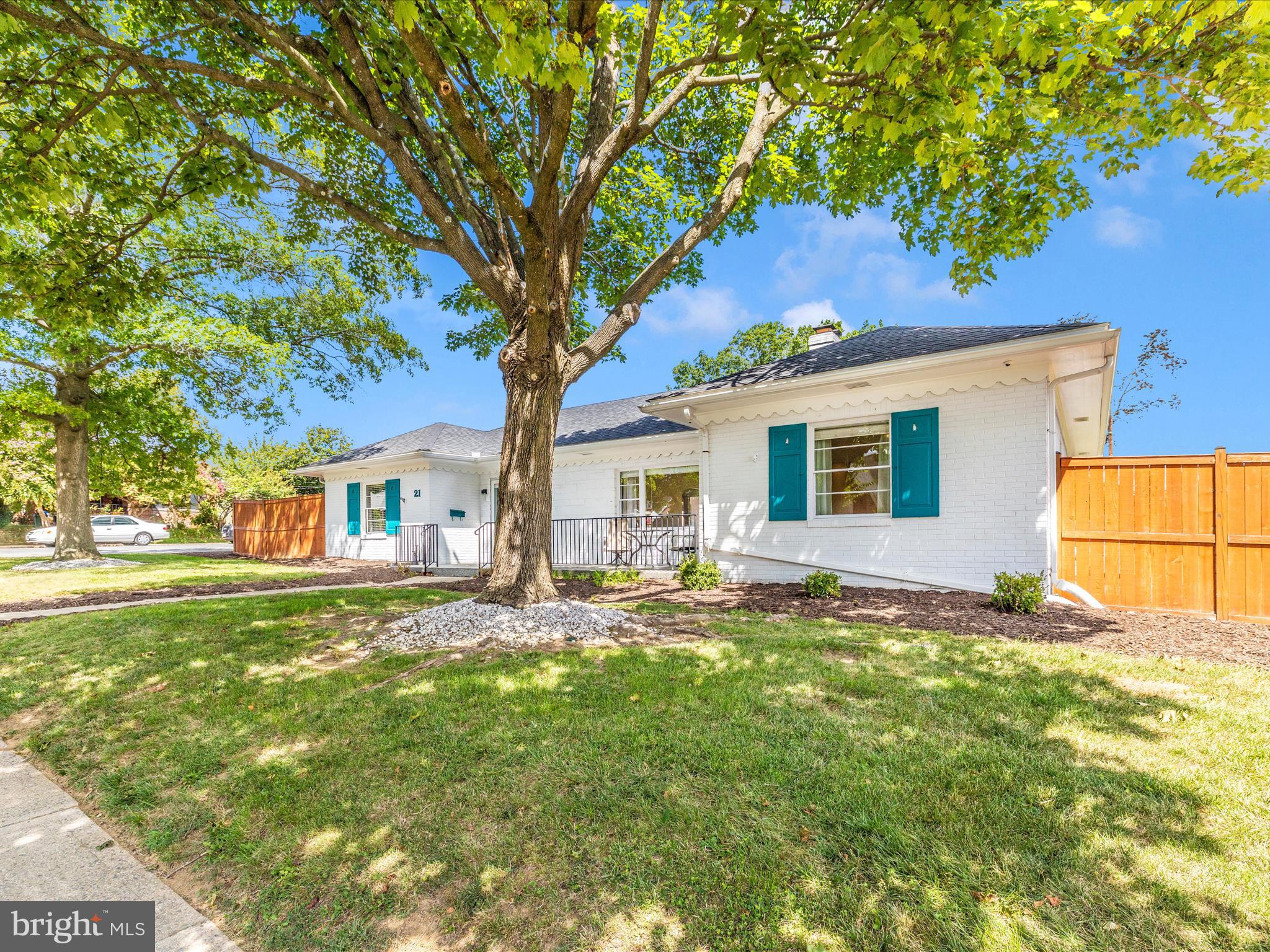 21 Frederick Ave