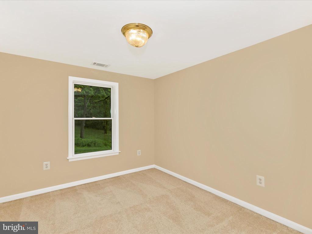 10433 GRINDSTONE RUN ROAD