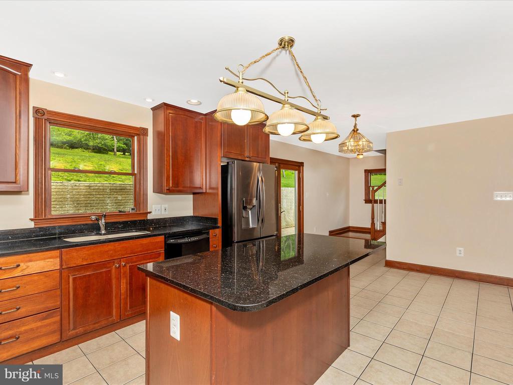 10433 GRINDSTONE RUN ROAD