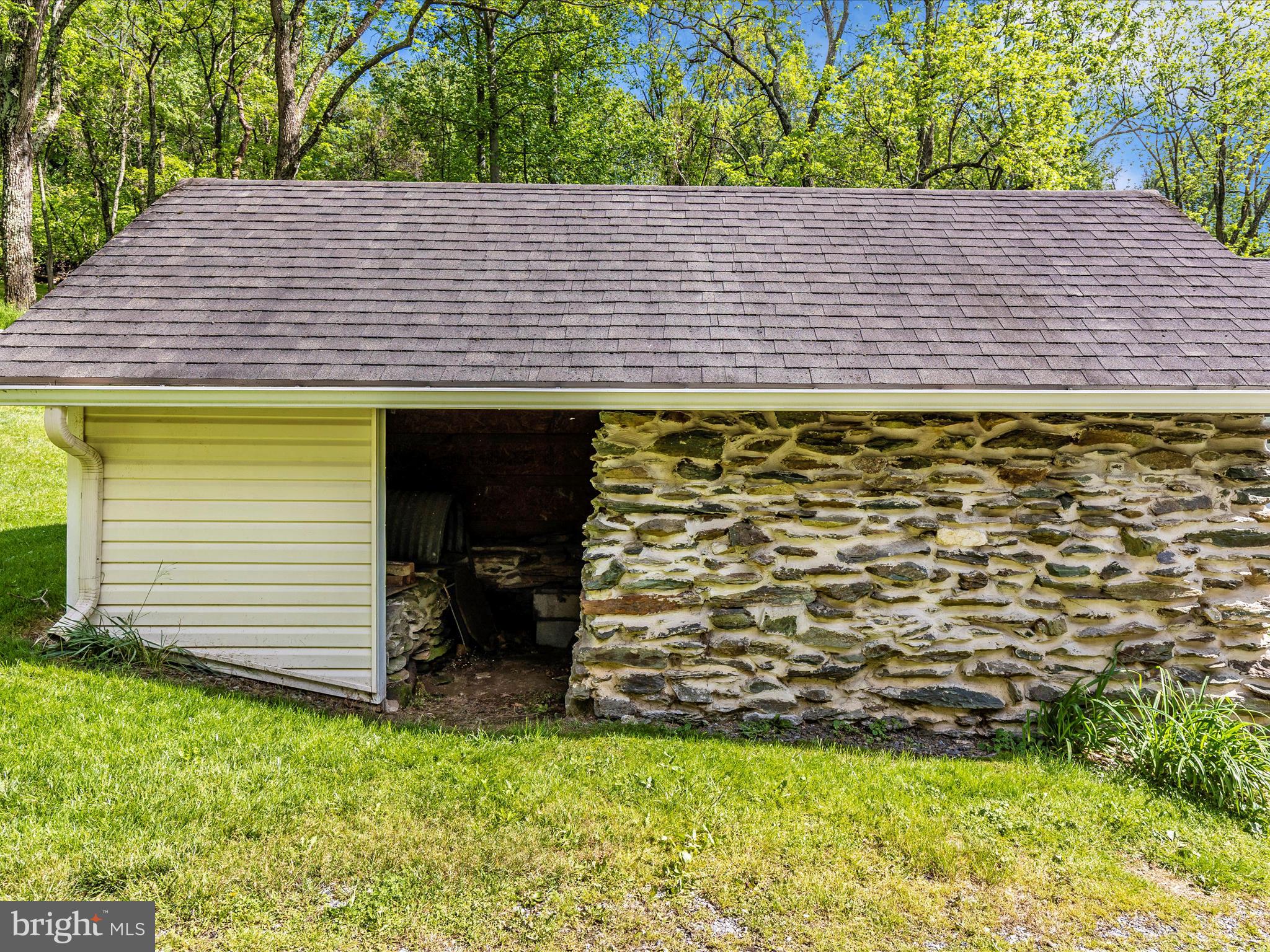 10433 GRINDSTONE RUN ROAD