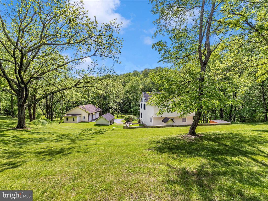 10433 GRINDSTONE RUN ROAD