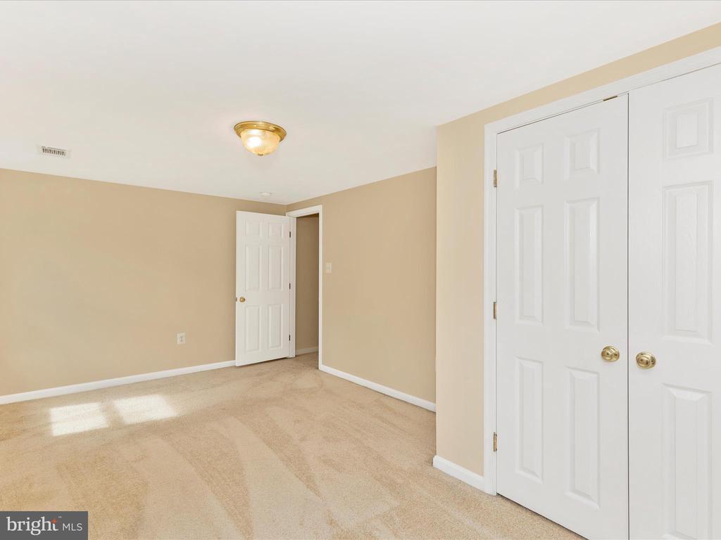 10433 GRINDSTONE RUN ROAD