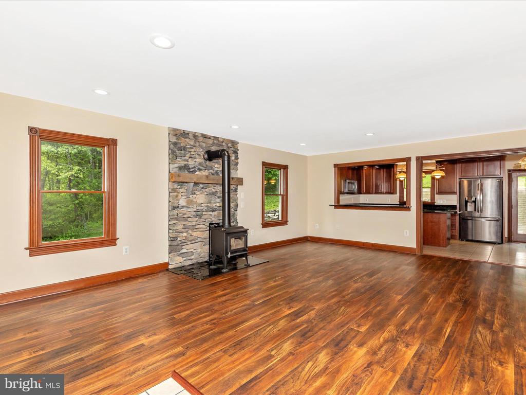 10433 GRINDSTONE RUN ROAD