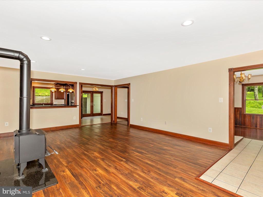 10433 GRINDSTONE RUN ROAD