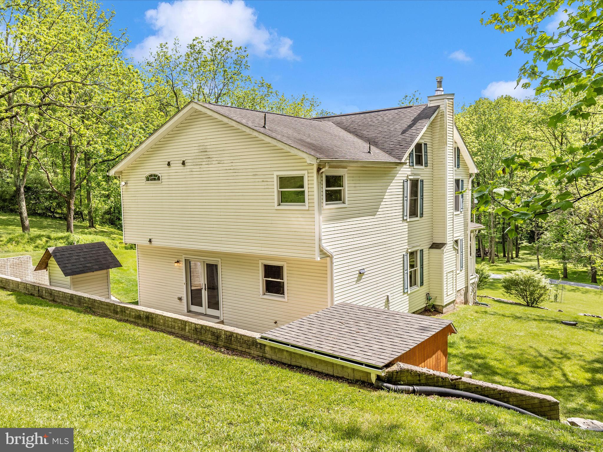 10433 GRINDSTONE RUN ROAD