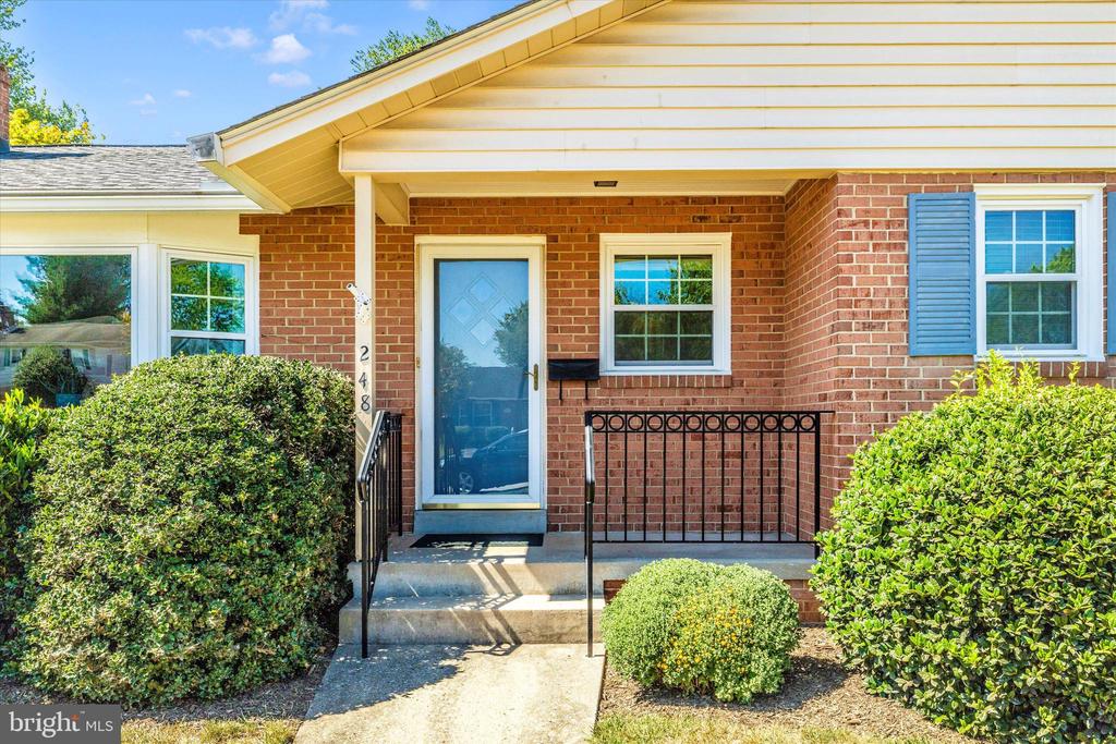 248 WYNGATE DRIVE