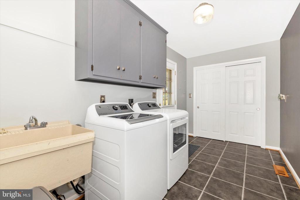 248 WYNGATE DRIVE