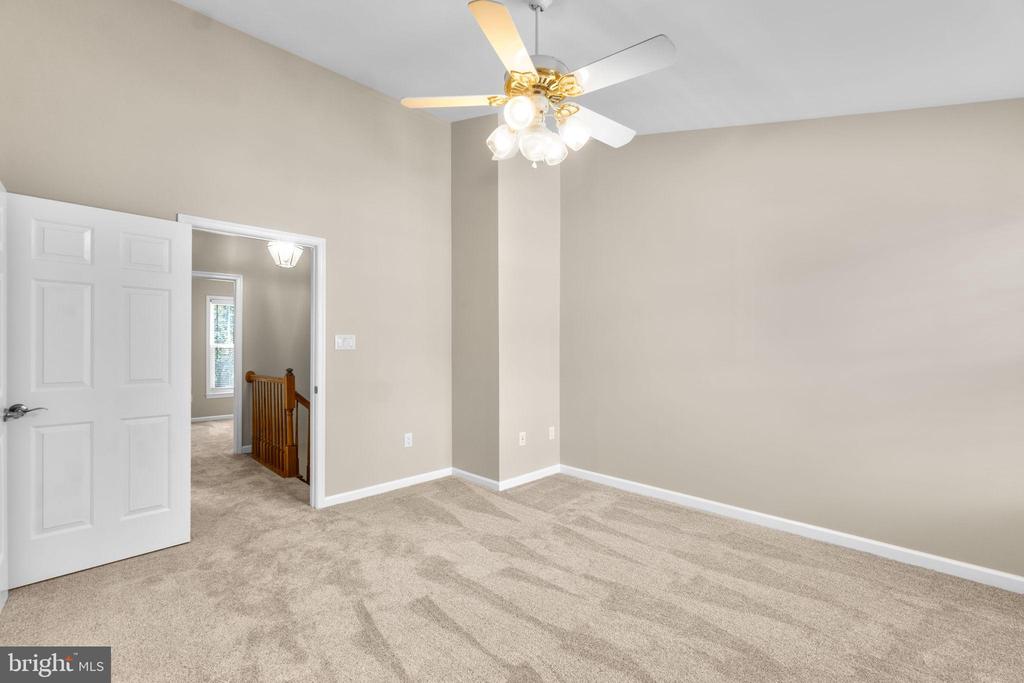 1619 COOPERS WAY