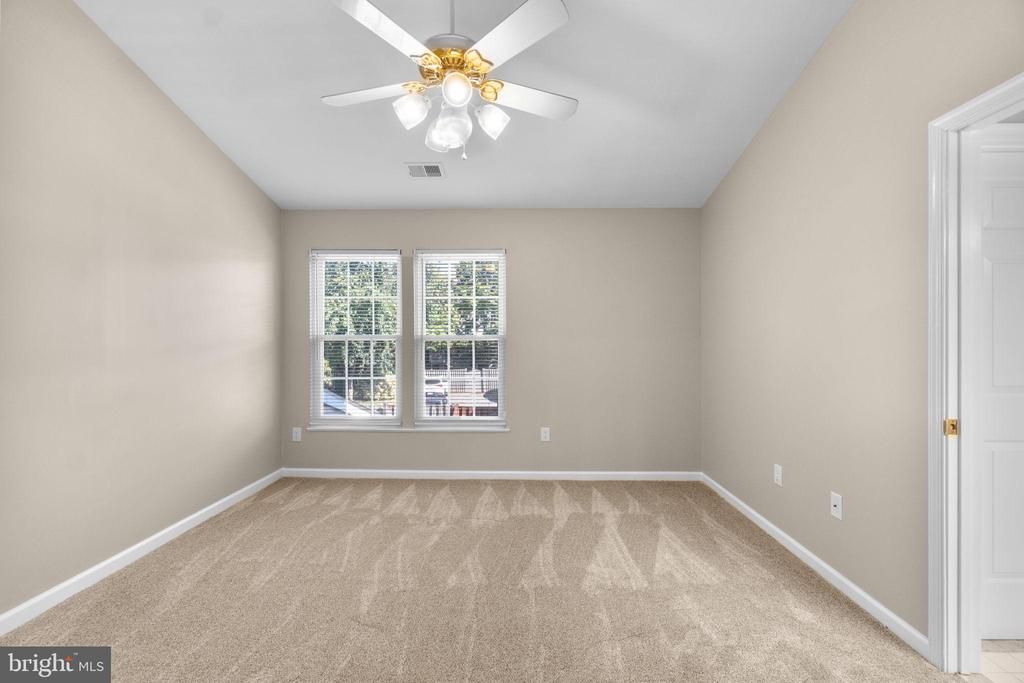 1619 COOPERS WAY