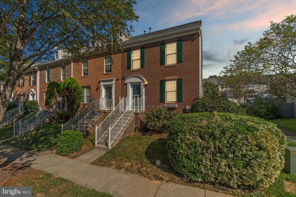 1619 COOPERS WAY