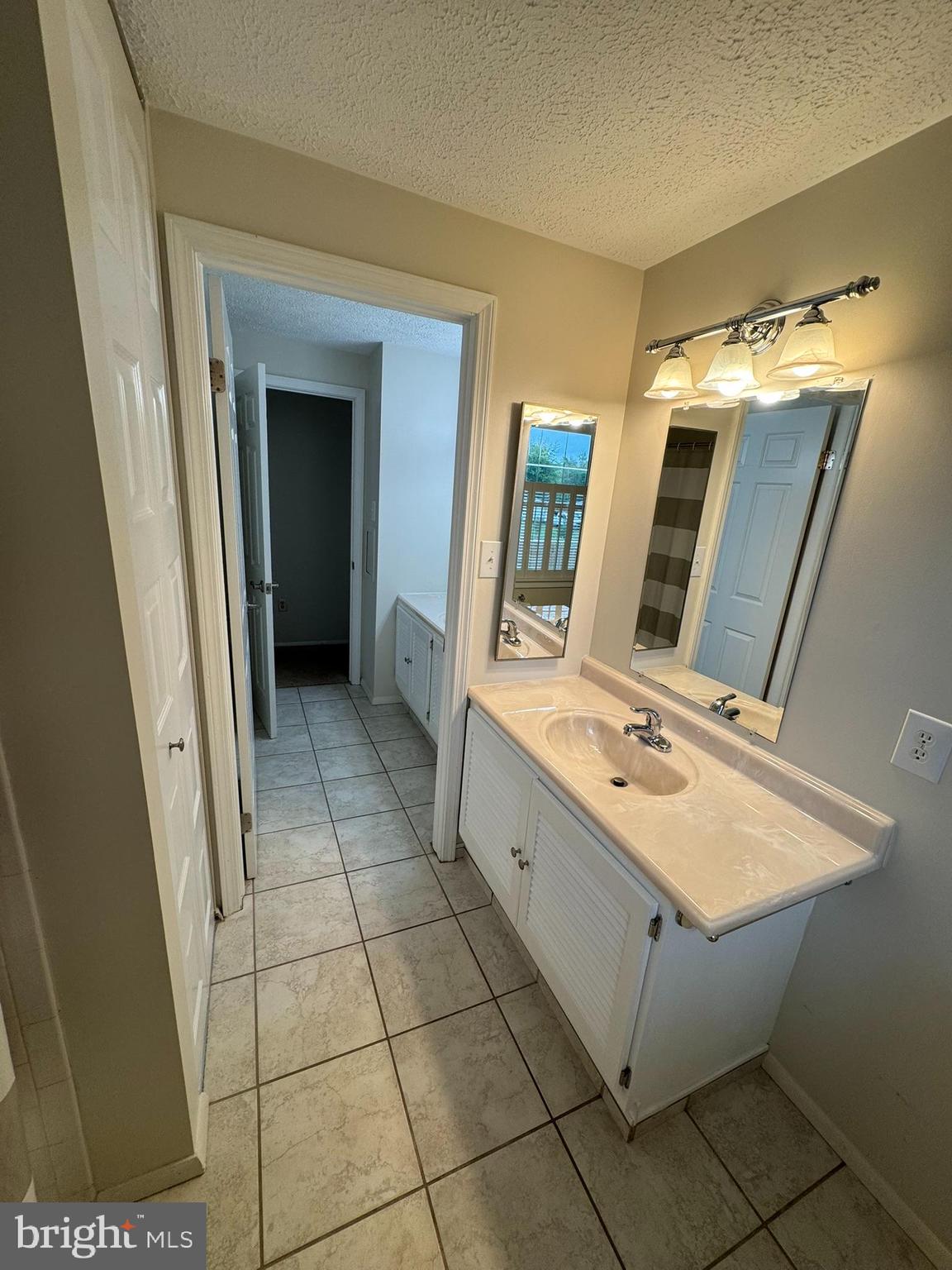 5834 WOODWINDS CIRCLE