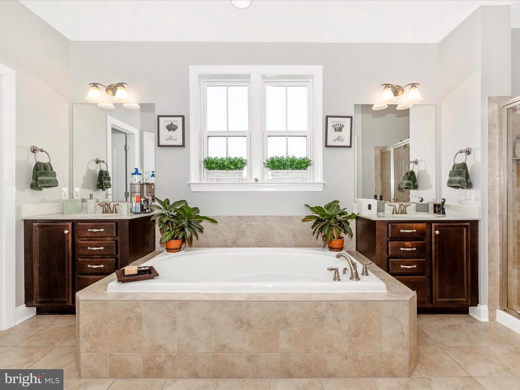 1315 HOPE FARM COURT