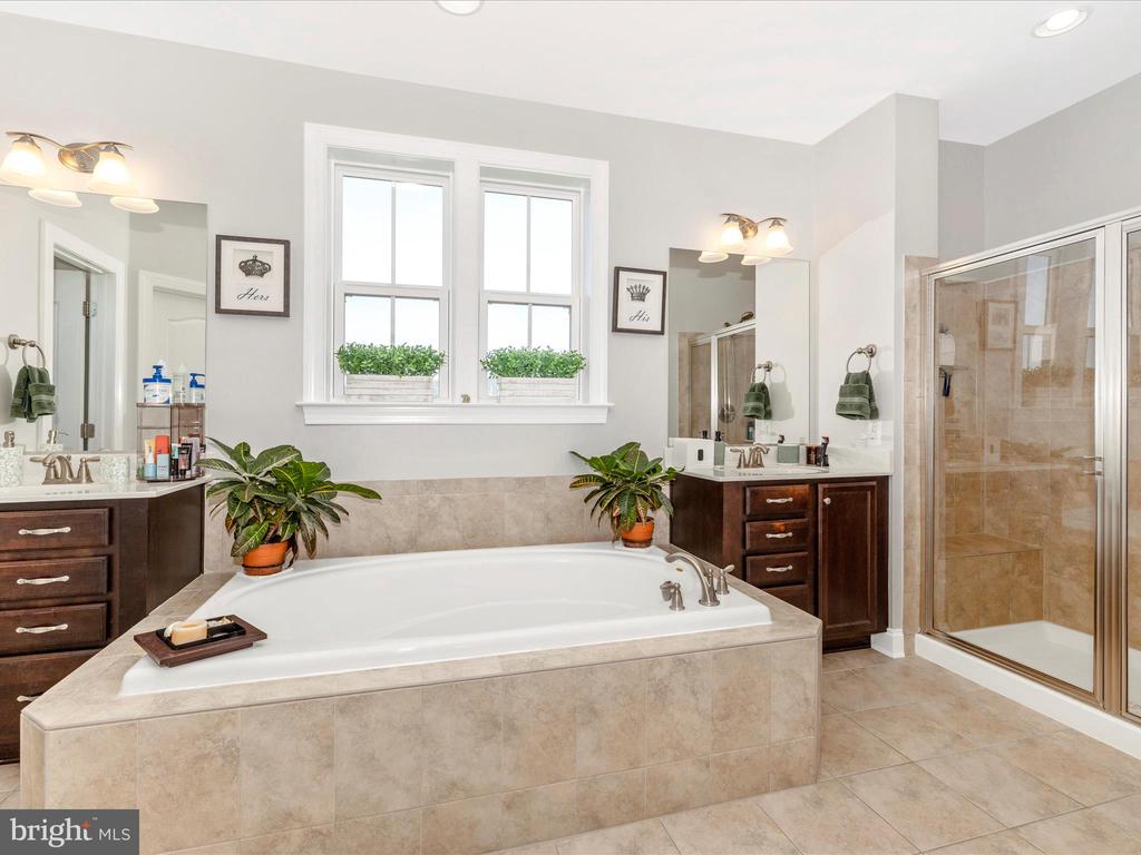 1315 HOPE FARM COURT
