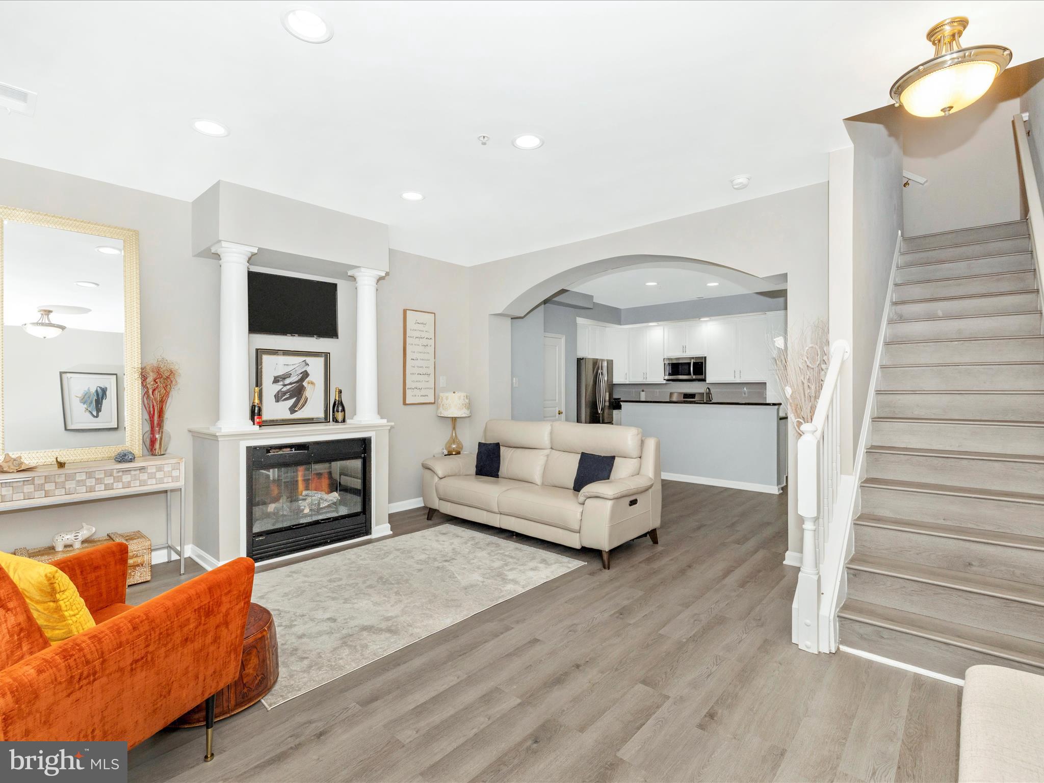 1813 WHEYFIELD DRIVE A 10-A