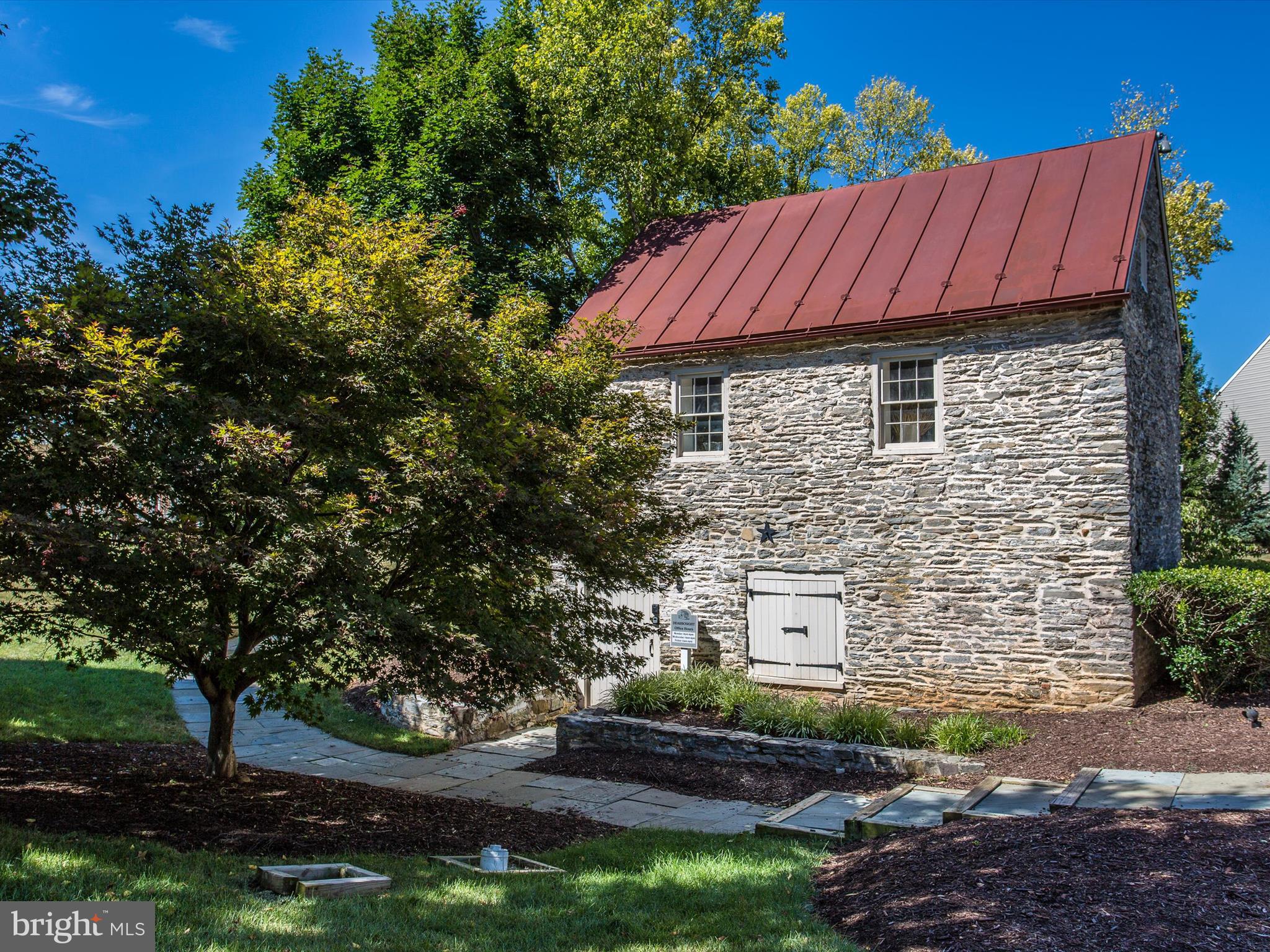 1813 WHEYFIELD DRIVE A 10-A