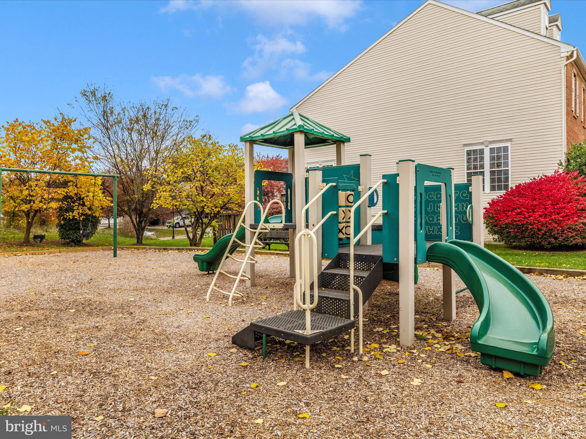 1813 WHEYFIELD DRIVE A 10-A