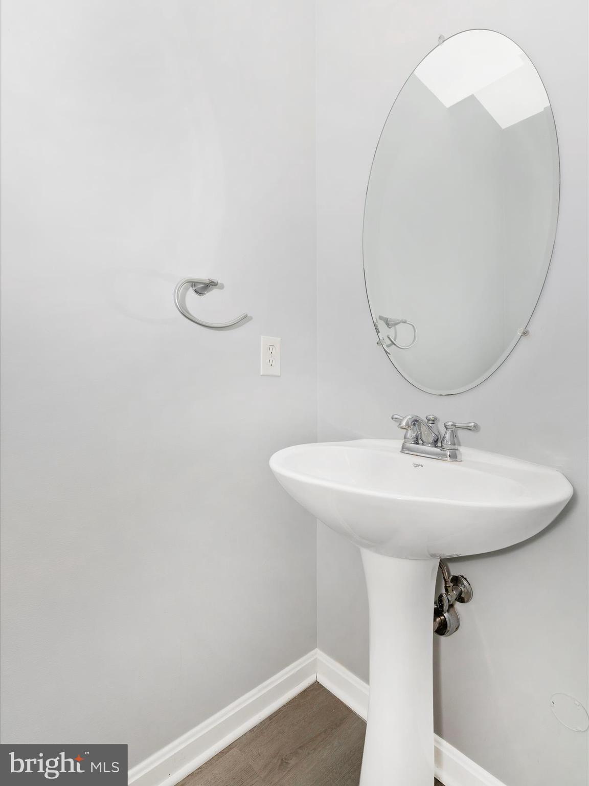 1813 WHEYFIELD DRIVE A 10-A