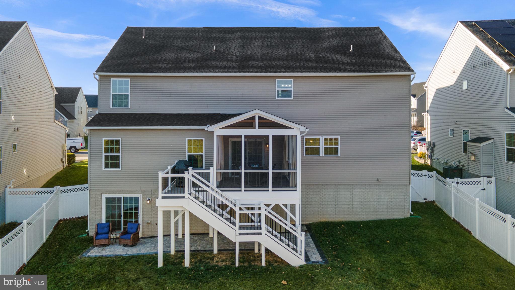 5245 RED MAPLE DRIVE