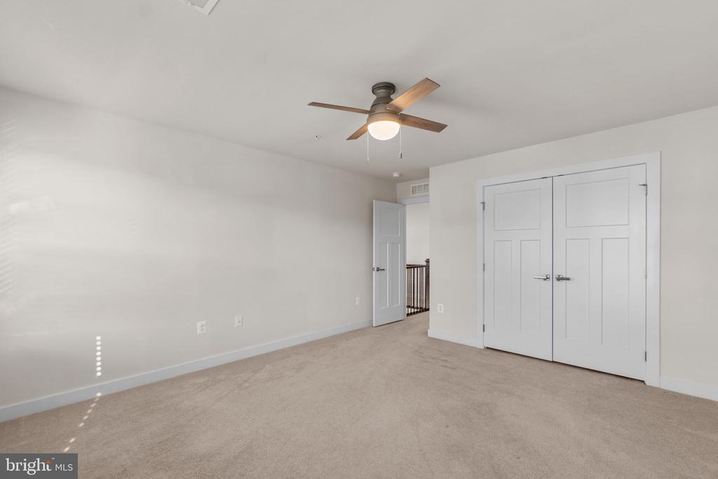 5245 RED MAPLE DRIVE