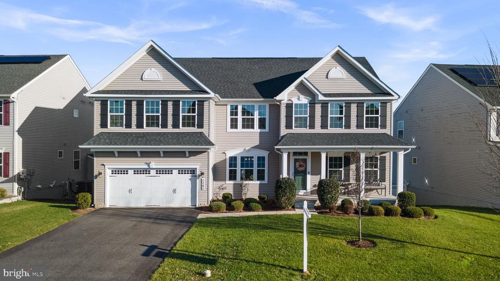 5245 RED MAPLE DRIVE
