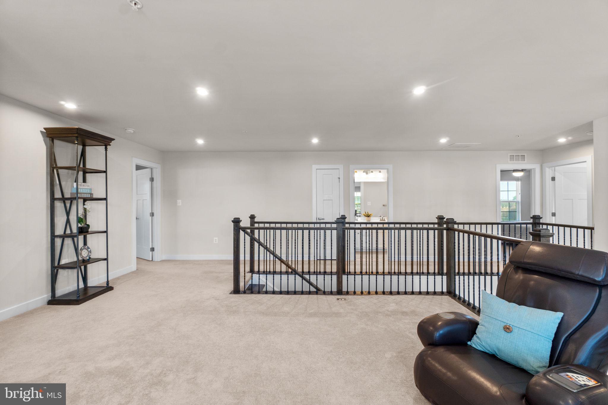 5245 RED MAPLE DRIVE