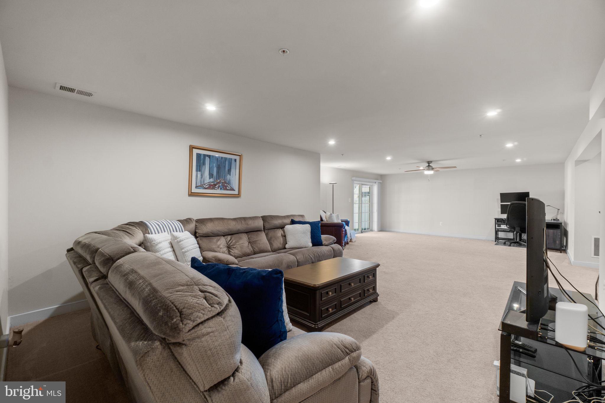 5245 RED MAPLE DRIVE