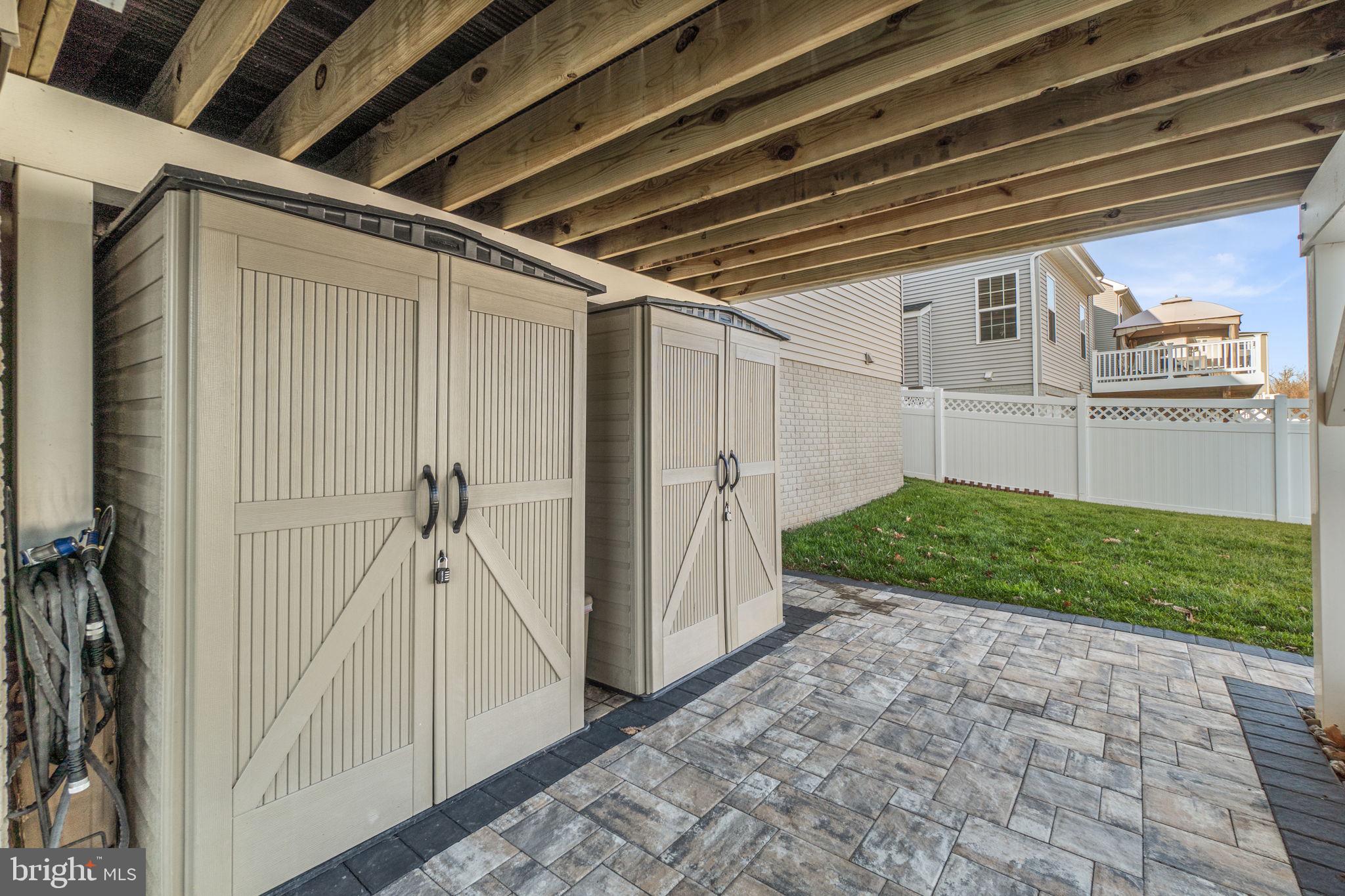 5245 RED MAPLE DRIVE