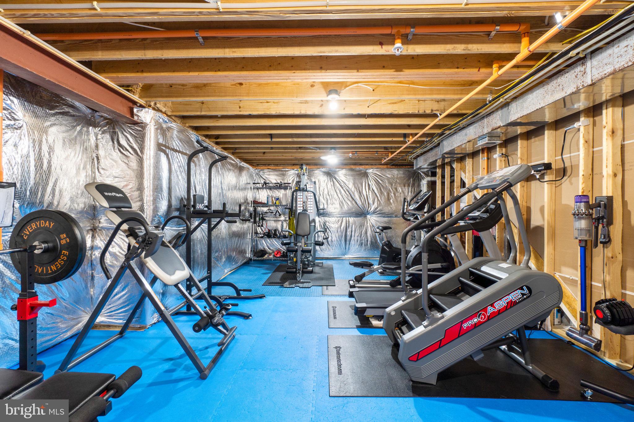 5245 RED MAPLE DRIVE