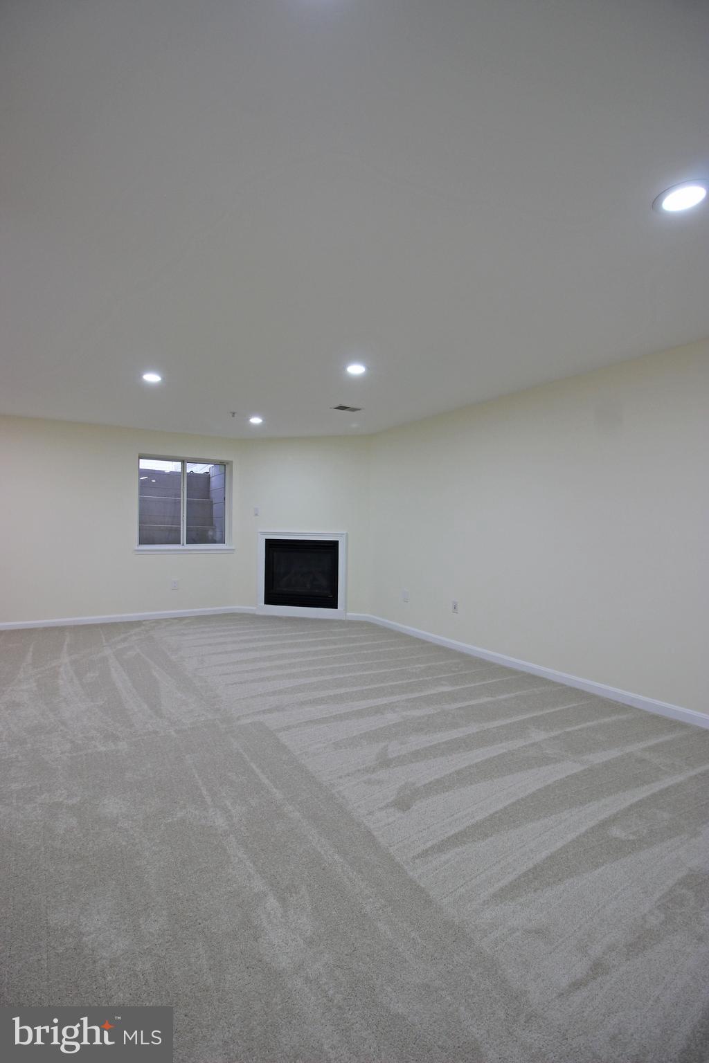 3655 ISLINGTON STREET