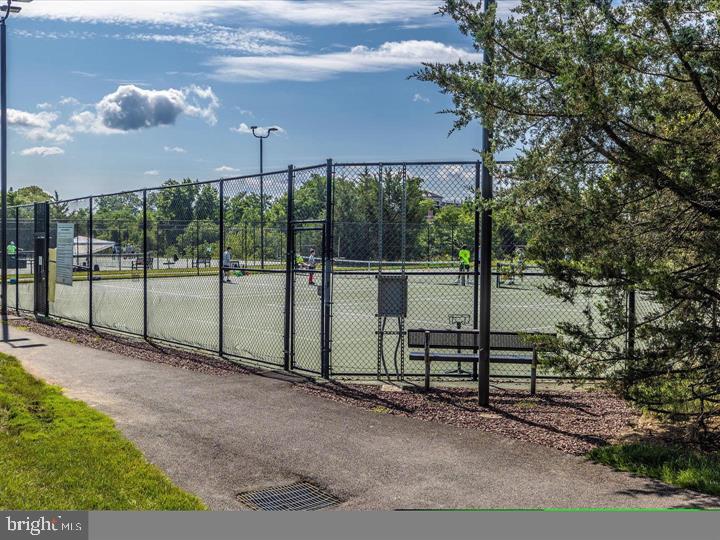 3655 ISLINGTON STREET