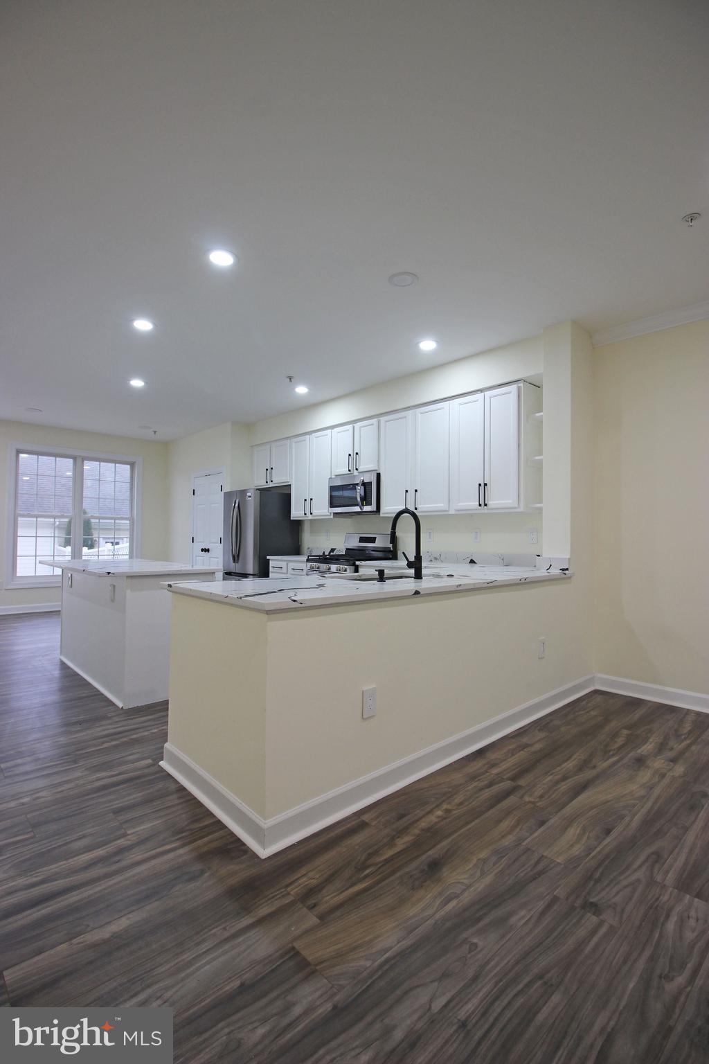 3655 ISLINGTON STREET