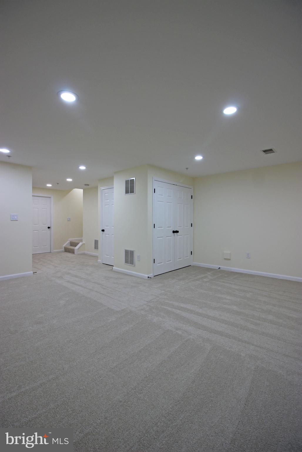 3655 ISLINGTON STREET