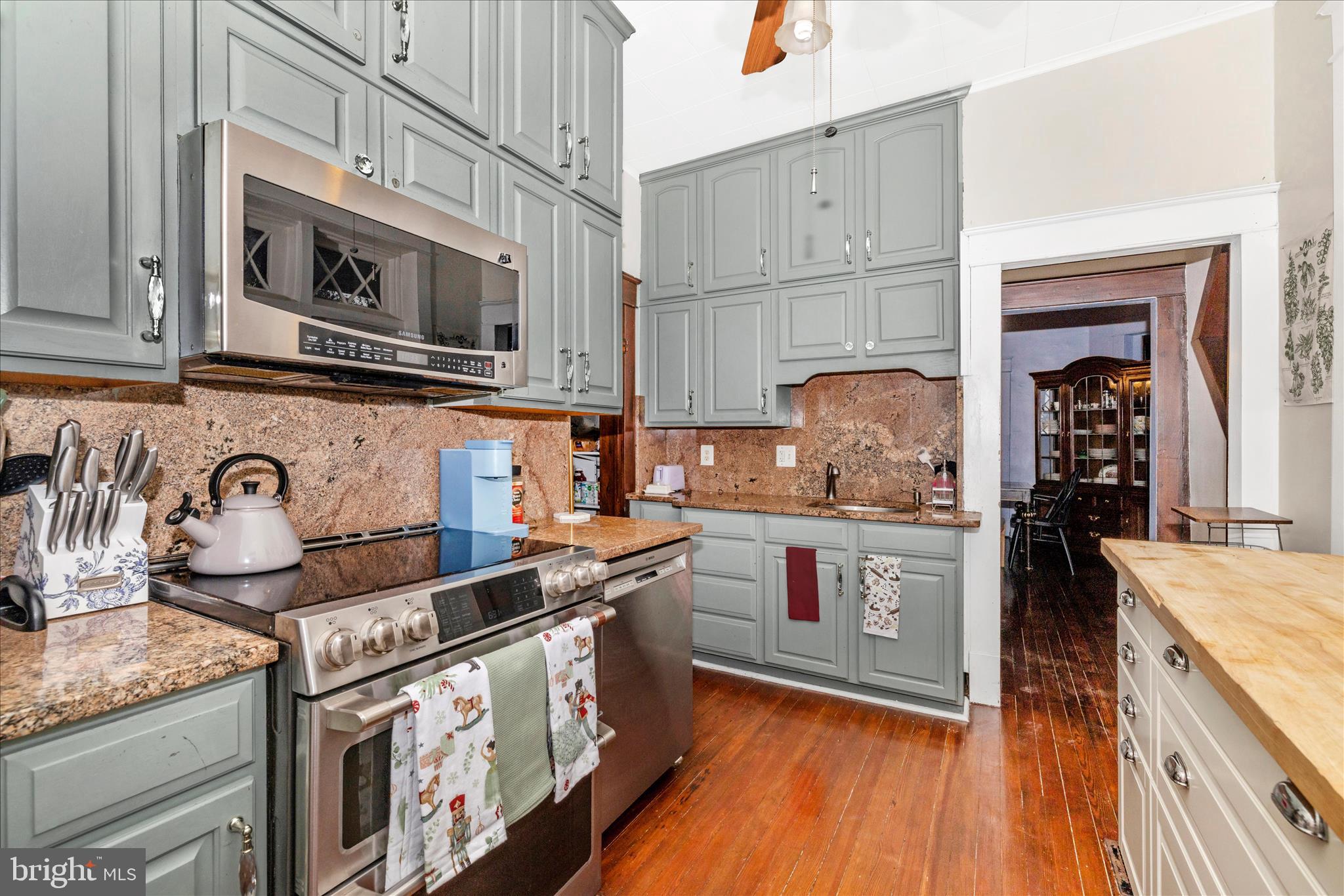 6933 POTOMAC AVENUE A