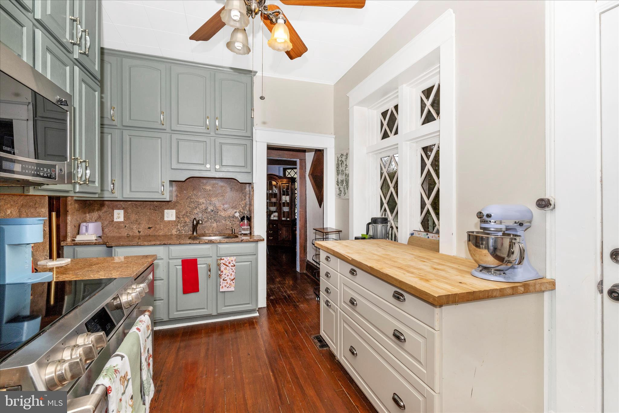 6933 POTOMAC AVENUE A