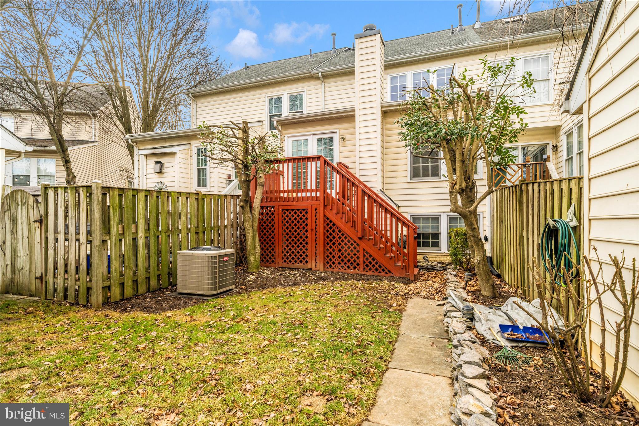 1810 SEBASTIAN BOULEVARD