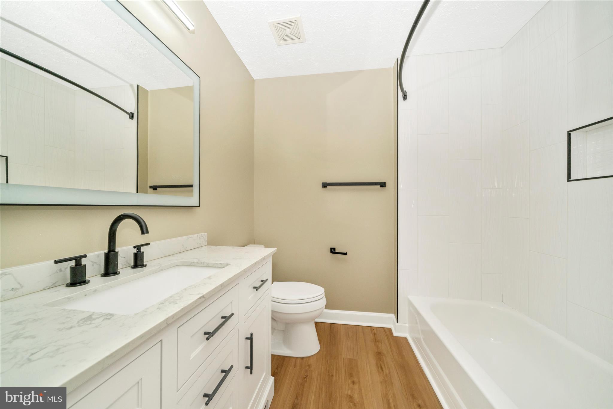 1810 SEBASTIAN BOULEVARD