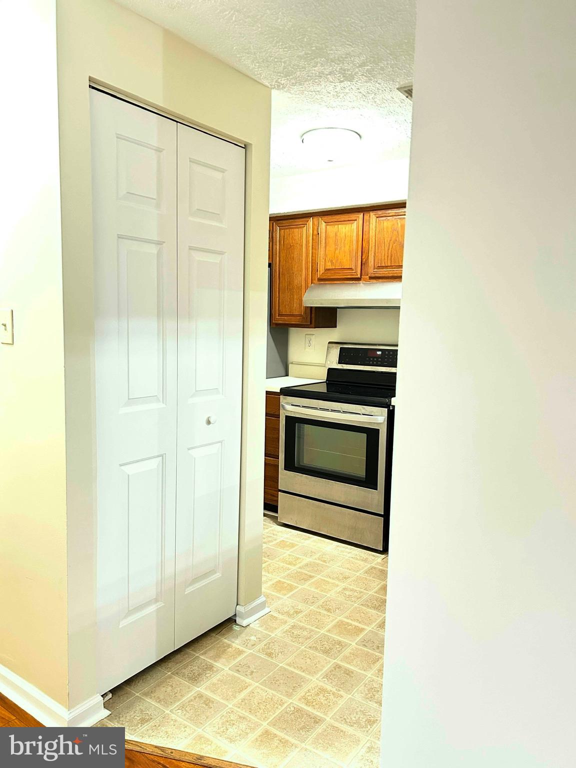 803 STRATFORD WAY J 1100J