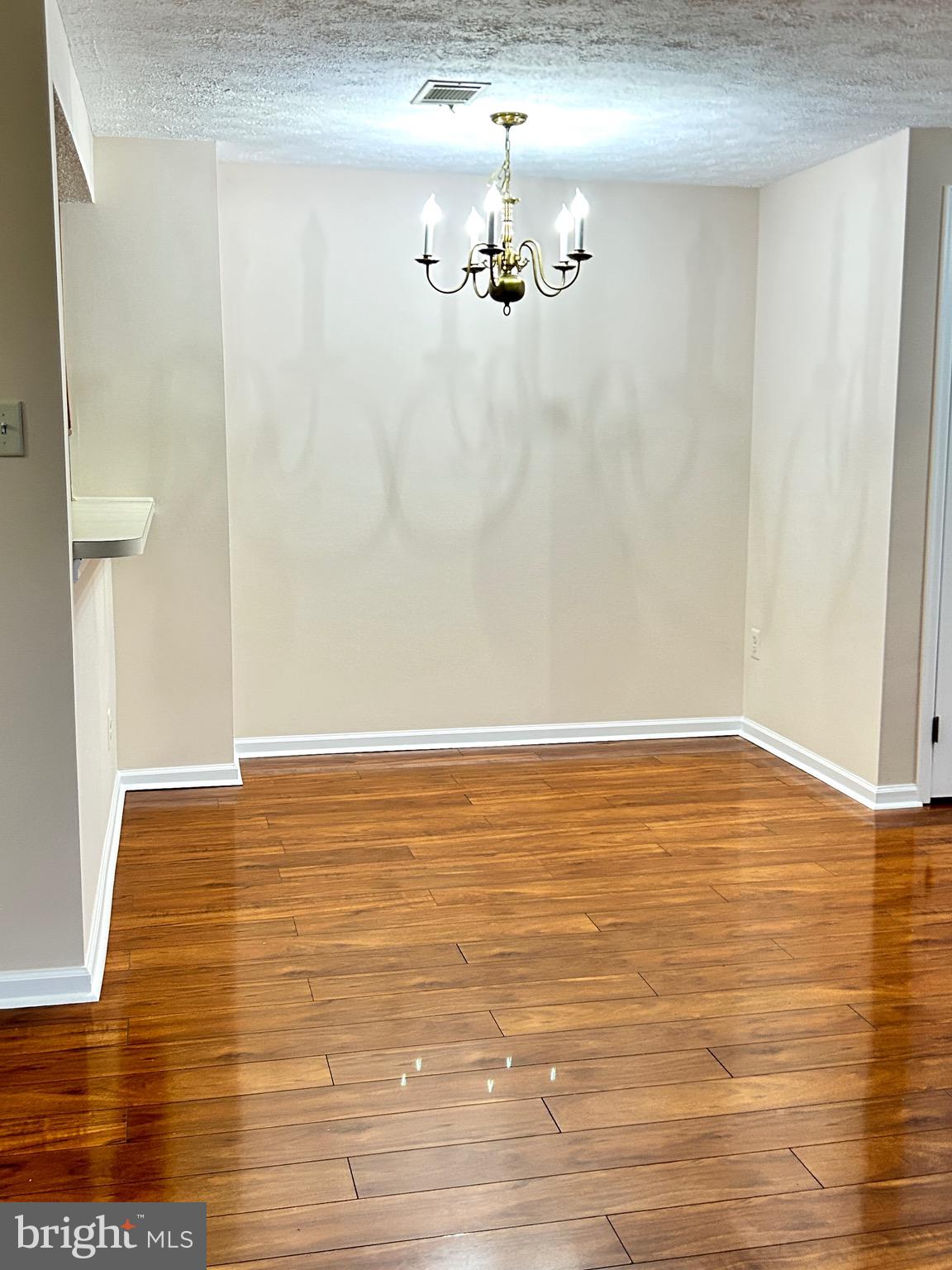 803 STRATFORD WAY J 1100J