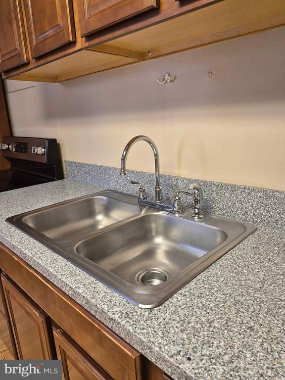 25 S MARKET STREET APT 2