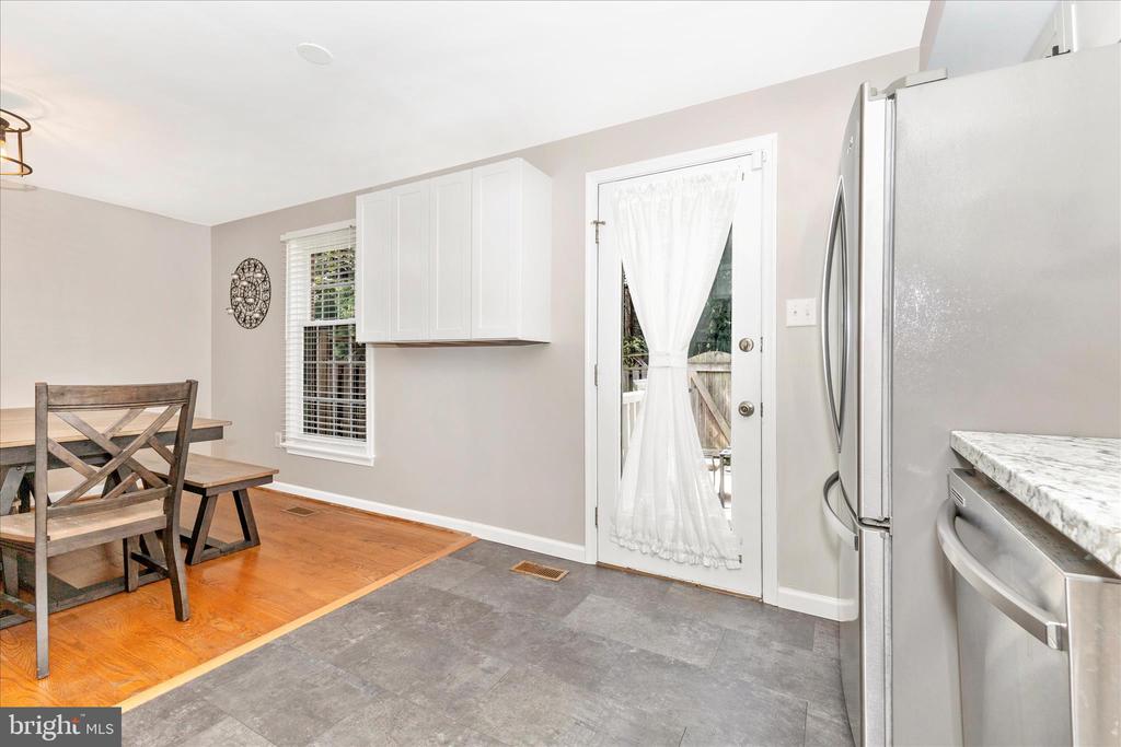 8204 RED WING COURT