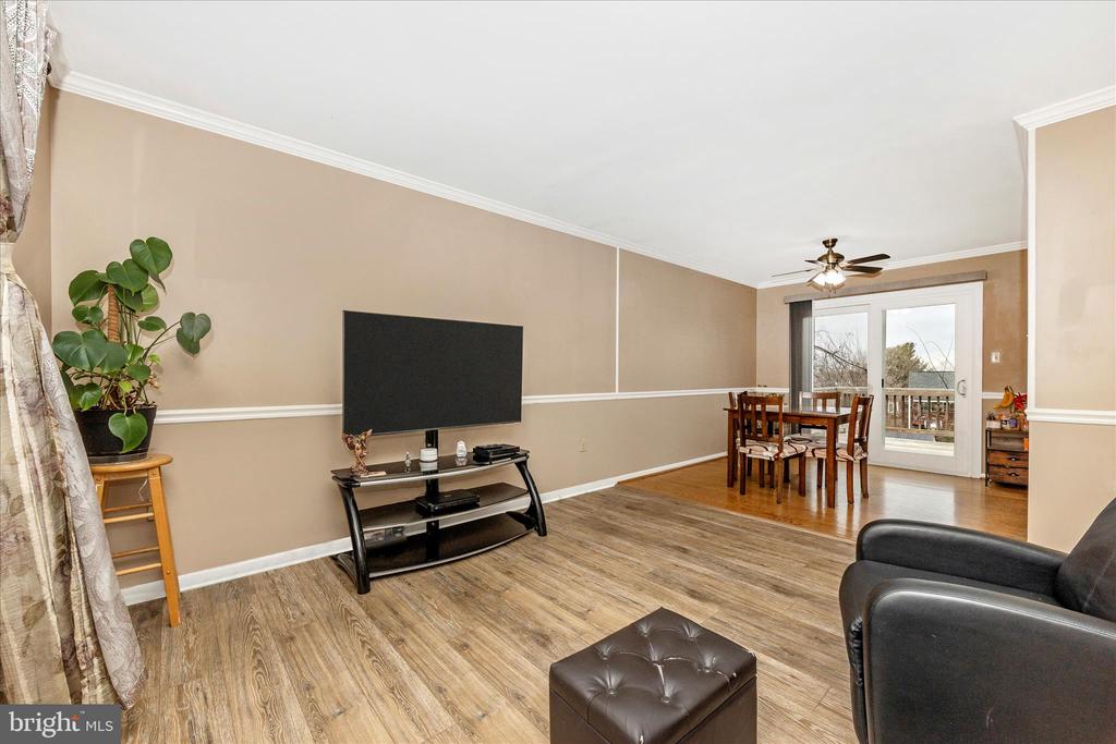 274 LONGFORD DRIVE