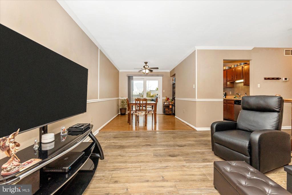 274 LONGFORD DRIVE