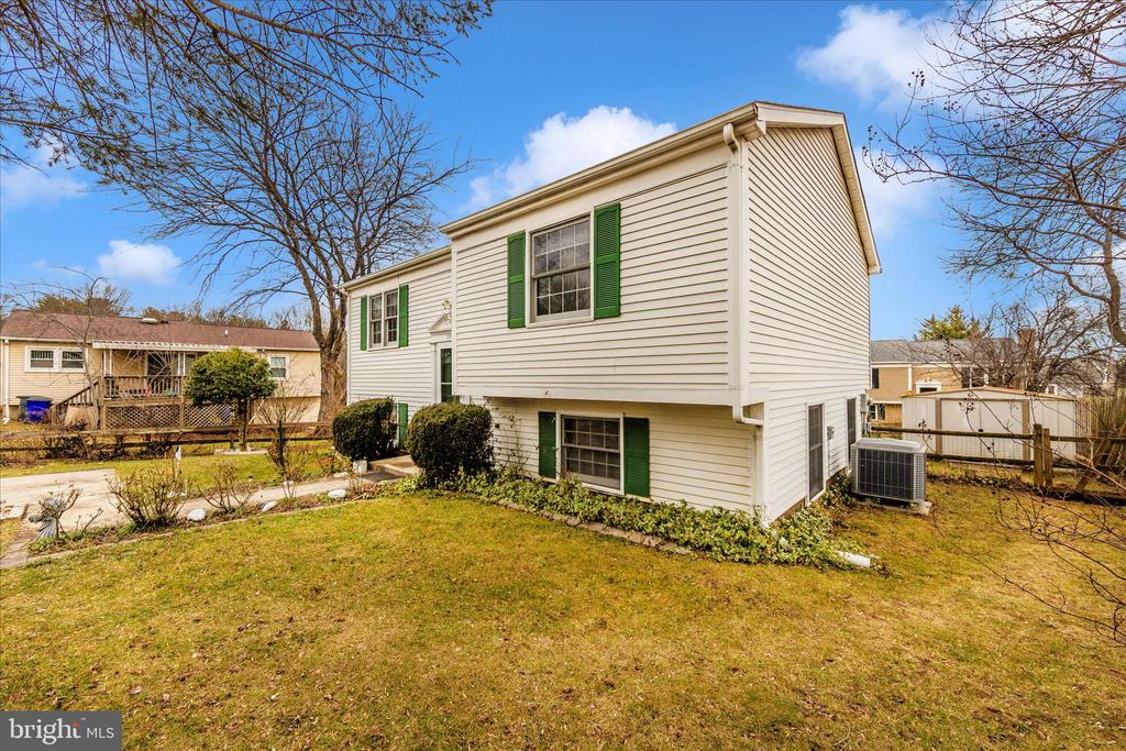 274 LONGFORD DRIVE