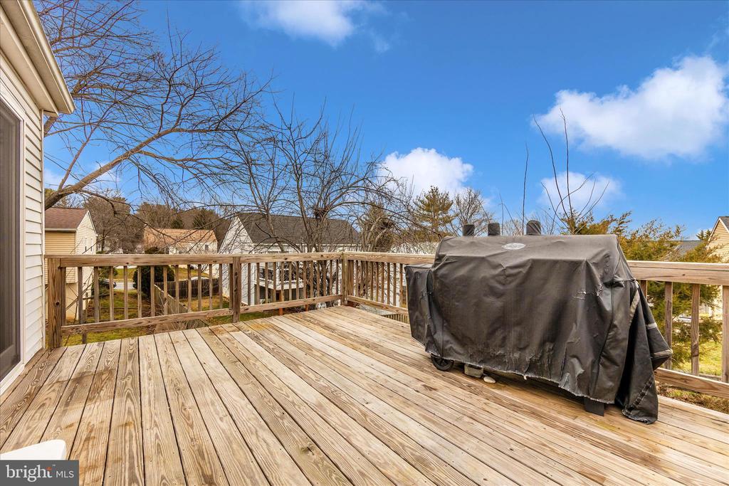 274 LONGFORD DRIVE