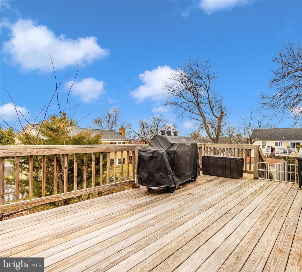 274 LONGFORD DRIVE