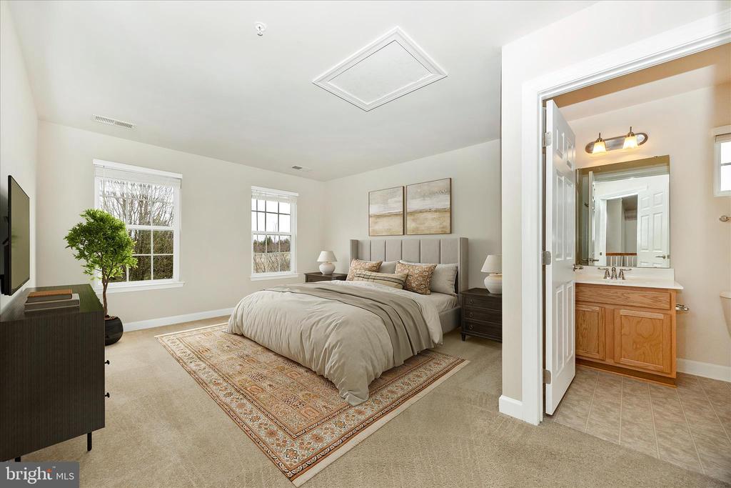 118 SUNLIGHT COURT